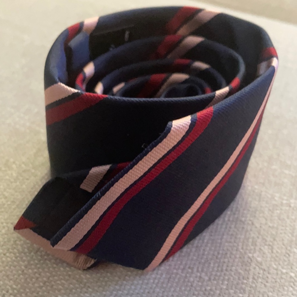 Fine and Dandy tie, never worn, brand new